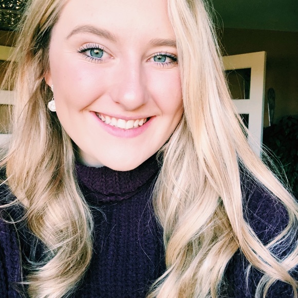 Meet your Posher, Taylor - Picture 1 of 1